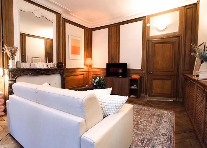 Charming Flat Louvres Opera Daire