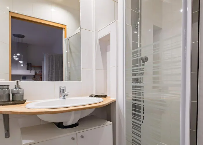 Charming Flat Louvres Opera Parijs