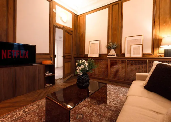 Charming Flat Louvres Opera Apartment